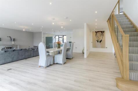 New House, Staverton Kitchen/breakfast room