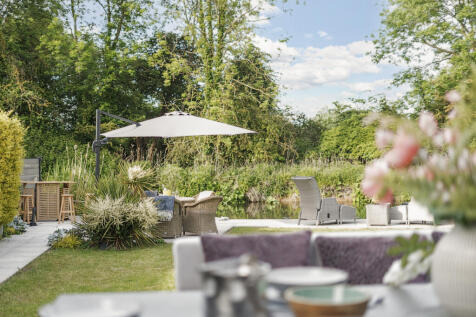 1295833-21-682cf5...