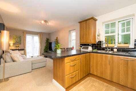 Lounge Kitchen