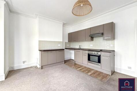 2 Bedroom Flat in BN11 3HP