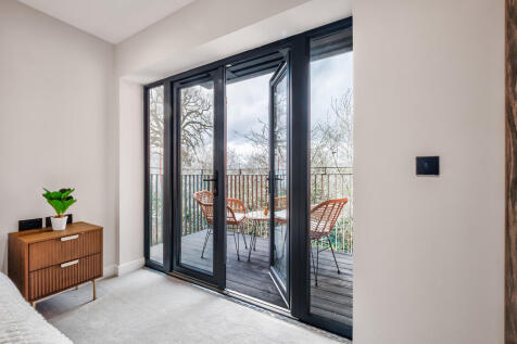 flat 3 balcony