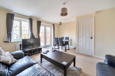 30 Lime Kiln Close, Silverstone (15).jpg