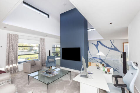 5 bed, 5 bath Detached in Edinburgh - Photo 18