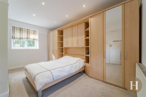 7 bed, 3 bath Detached in Birmingham - Photo 48