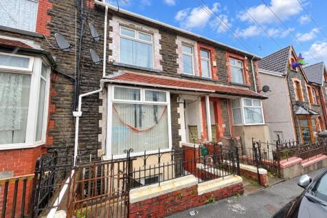 1 Bedroom Flat in CF43 4RE