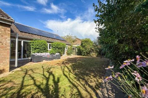 ALTERNATE VIEW OF GARDEN