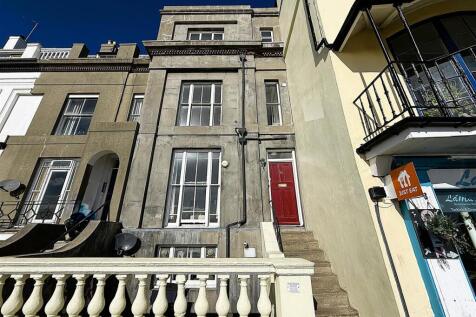 1 Bedroom Flat in TN34 1JY
