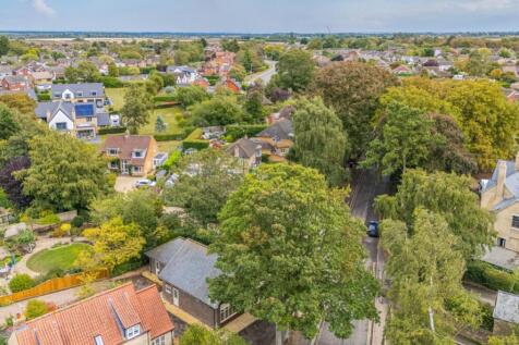 1347880-7-68b854acb9185