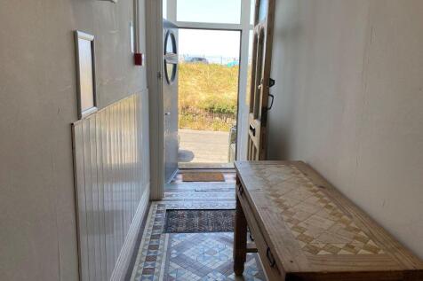 Communal entrance hall