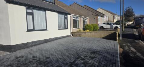 A one bedroom in this great location. ALL BILLS INCLUDED + En Suite