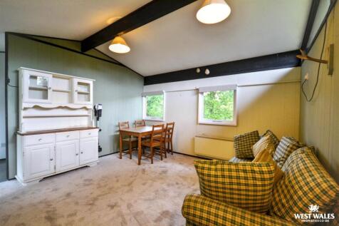 Living / Dining aera