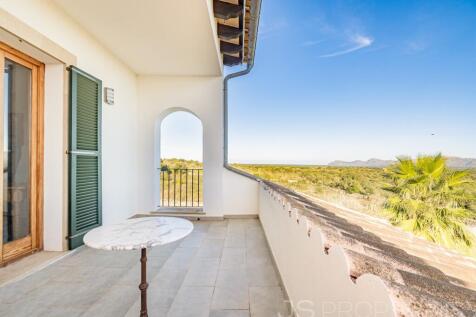Dream Finca with Panoramic Views near Santa Margalida