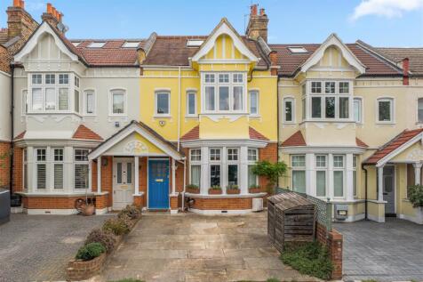 FOR SALE - Grantham Road, W4