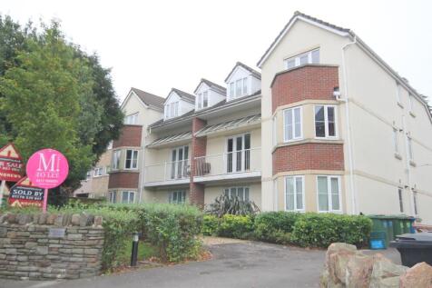 A modern two bedroom ground floor apartment conveniently located to the amenities of Staple Hill and Fishponds that offers a selection of local independent shops, cafes, as well as larger chain superm