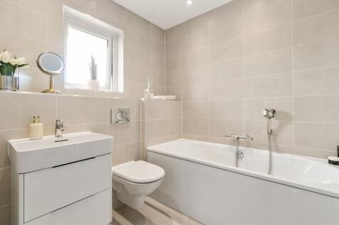5 bed, 5 bath Detached in Glasgow - Photo 20