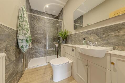 Adjoining Hallway and Shower Room