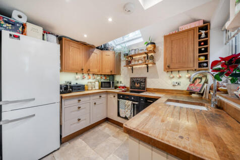 1387009-16-693957...