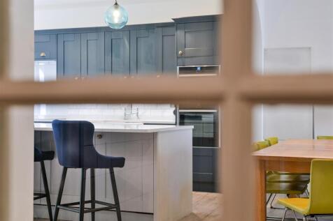 FAR END (INTERNALS) (9).jpg