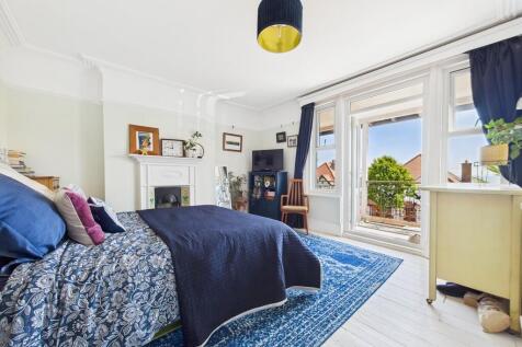 CAM01085G0-PR0597...