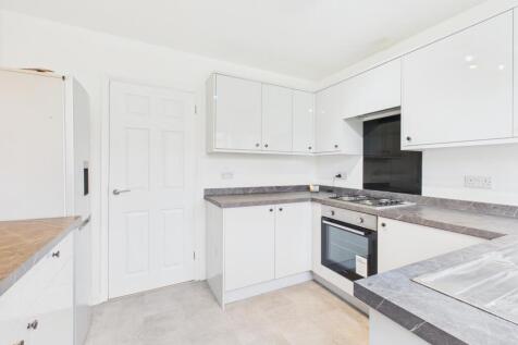 CAM02119G0-PR0490-STILL004