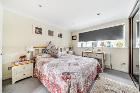 1295029-8-682e12d...