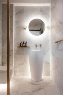 5 bed, 4 bath Apartment in Manchester - Photo 20