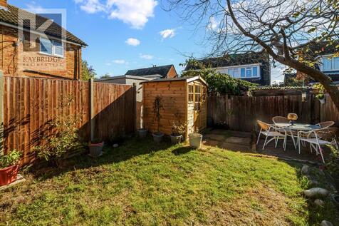 Larkspur Way, Epsom - KT19 9LS