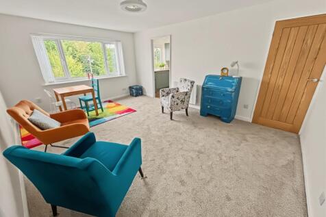 Lounge-Dining Room