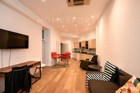 A beautifully presented one-bedroom apartment set within a sought-after location on Finchley Road, NW3.