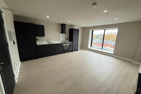 Hapi are pleased to present this bright and spacious one bedroom apartment in the new City Greens development.