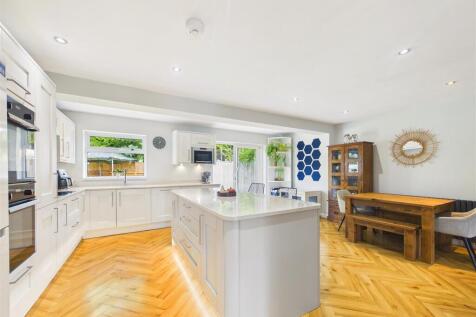 LIVING DINING KITCHEN