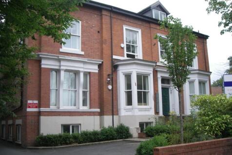 ++STUDENTS++ REDUCED Nicely presented, 2 double bedrooms with combined kitchen/lounge and bathroom situated on first floor. Available July 2026!