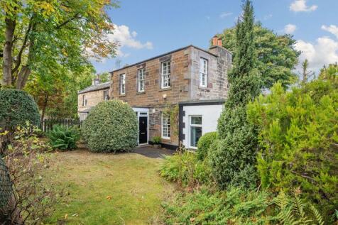 A superb and unique semi-detached stone built house in the heart of Juniper Green, a charming conservation village to the southwest of Edinburgh city centre, offering an enviable lifestyle on the edge