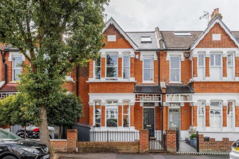 Dangan Road, E11
