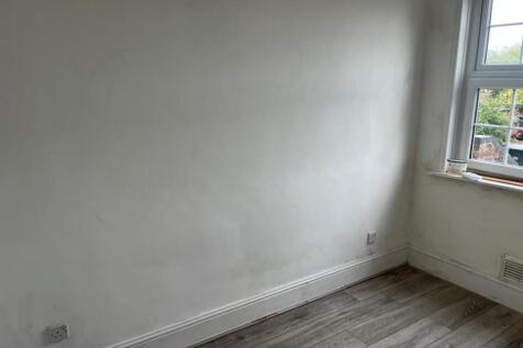 Bedroom:
