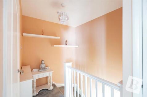 First Floor Landinig