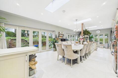 Kitchen / day room