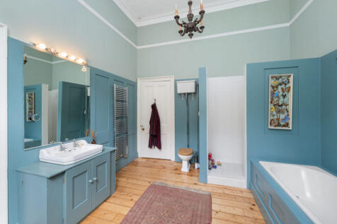 9 bed, 9 bath Town House in Edinburgh - Photo 19