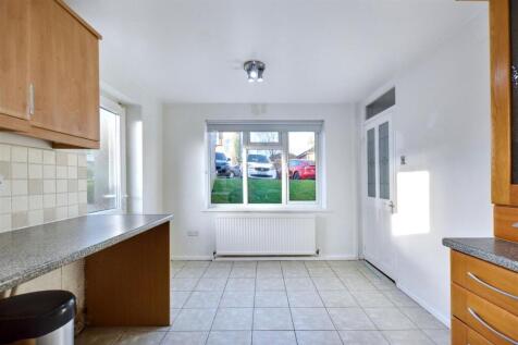 Kitchen_2.jpeg
