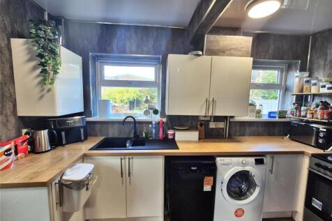Kitchen/ Breakfast