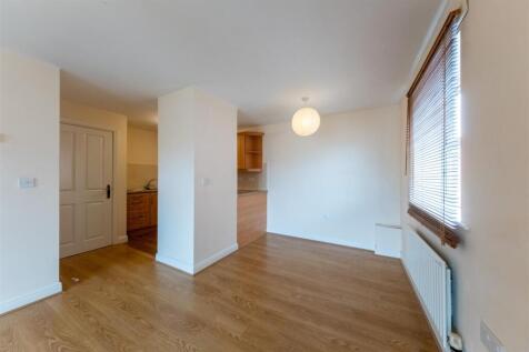 49 Arley Court-005.jpg