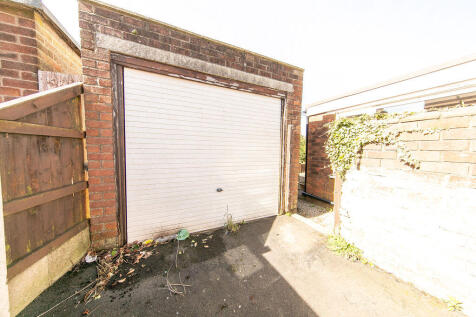 External garage