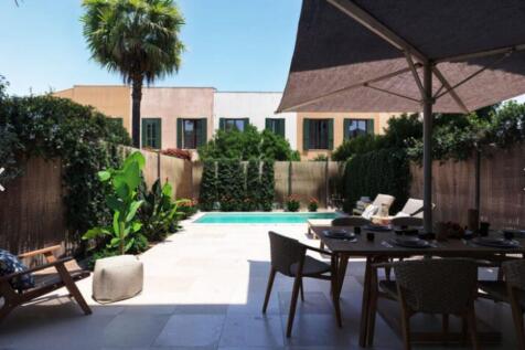 Modern new build townhouses in Campos