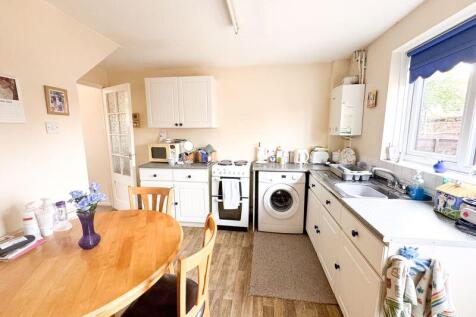 Kitchen-diner view 2