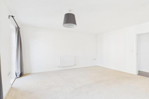 CAM01721G0-PR0085-STILL007