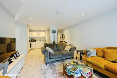 Lounge / Kitchen