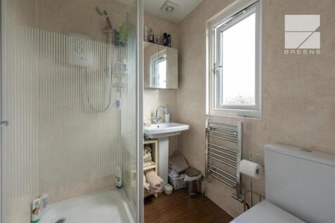 252 Hale End Road_0005.jpg