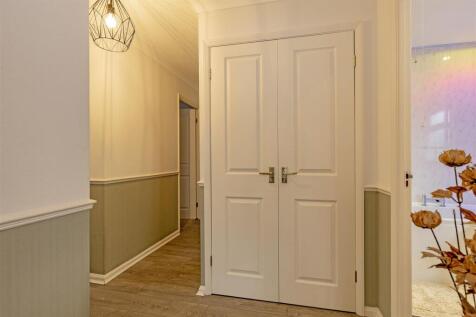 Side Entrance Hall