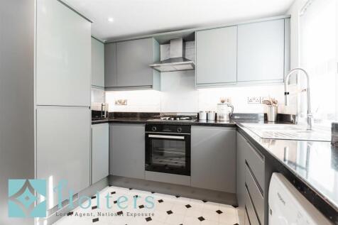 10 Heather Close, Newtown-02.jpg