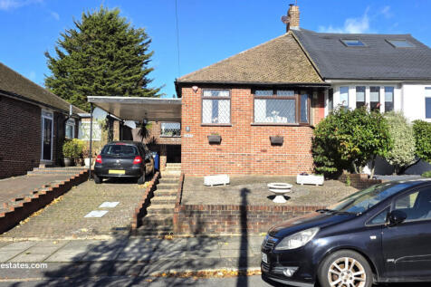 2 bed semi-detached bungalow for sale Hamilton Ro
